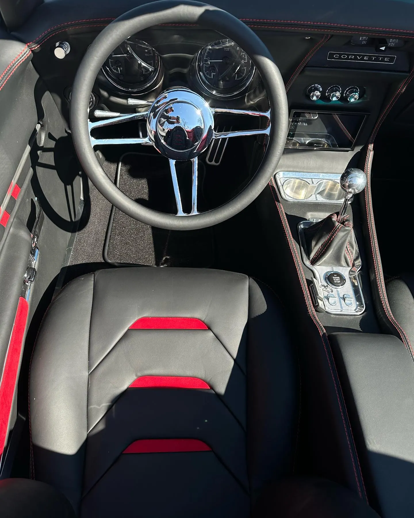 1973 Chevrolet Corvette convertible, photo 2