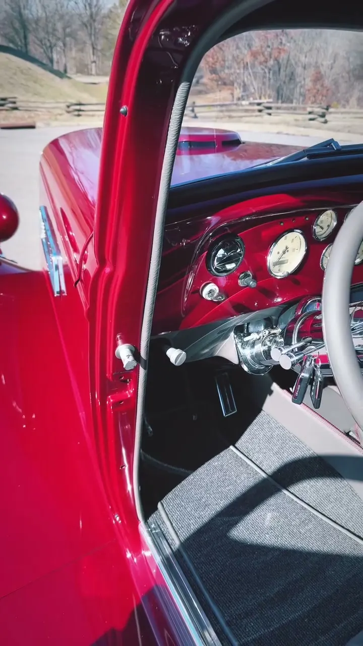1933 Ford coupe, photo 3